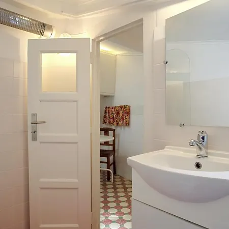 Local In Alfama! Deolinda Home, Amazing View Ferienhaus *