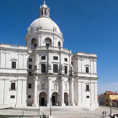 Local In Alfama! Deolinda Home, Amazing View Holiday home Lisbon